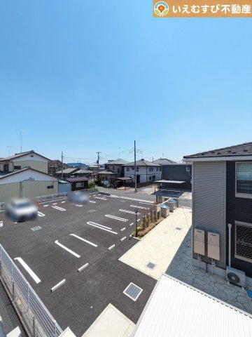 Livele Garden.S　西羽生駅の展望|高い建物が無く開放感のある展望
バルコニーからの展望も開けていて閑静な住宅地が望めます。日当りも良いですね♪