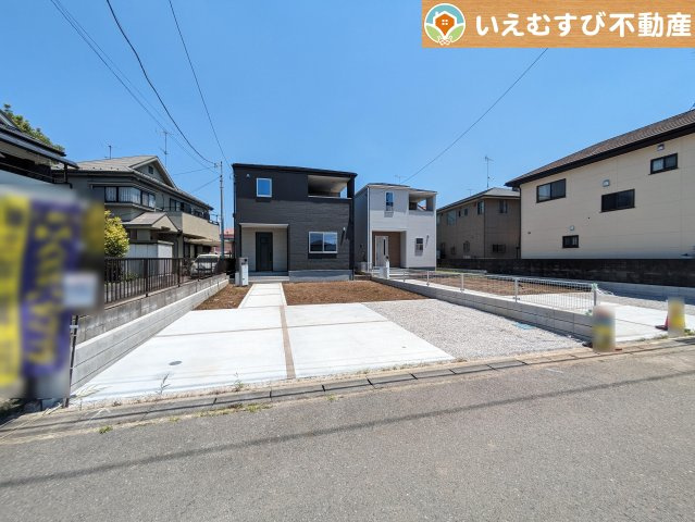 Livele Garden.S　西羽生駅の駐車場
