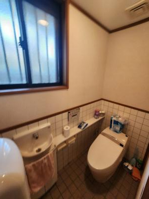 ガーデンヒル鳴滝のトイレ|温水洗浄便座