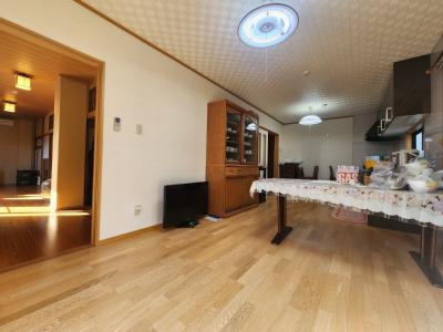 ガーデンヒル鳴滝の居間・リビング|リビング