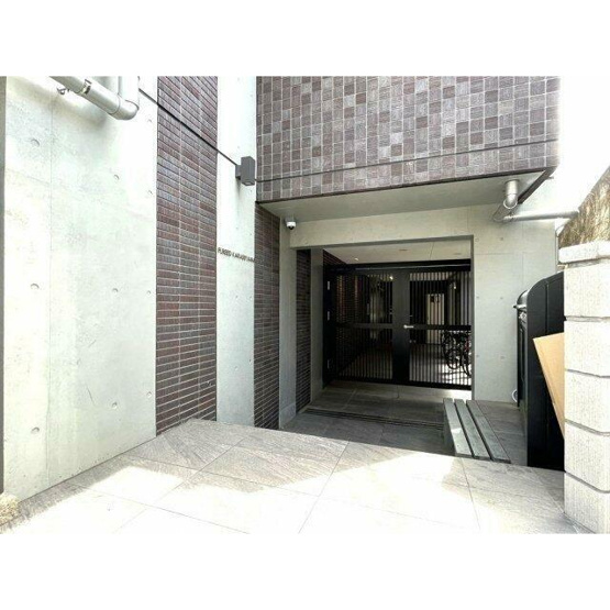 【エントランス】 | ＦＬＲＥＥＤ烏山