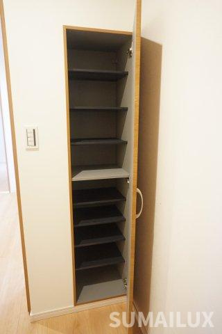 熊本市中央区本山４丁目のアパートの玄関