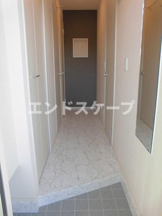 エメラルドグリーンの玄関|高崎、前橋、伊勢崎エリアのお部屋探しはエンドスケープまで！お客様の理想お聞かせ下さい♪