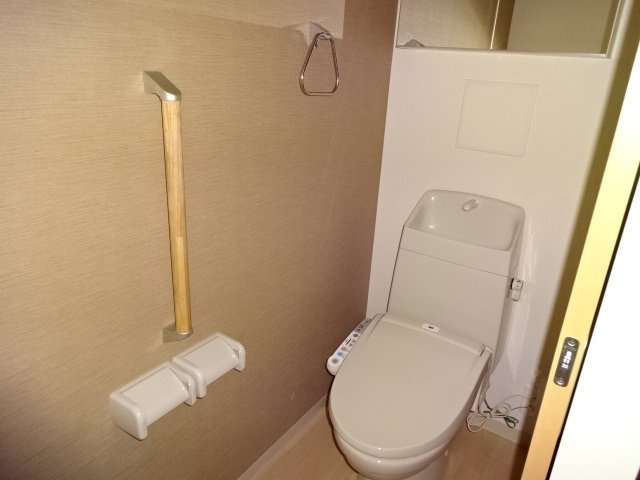 アーヴォリのトイレ|トイレ