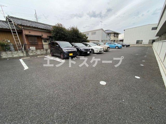 オペラハウス宮子の駐車場|高崎、前橋、伊勢崎エリアのお部屋探しはエンドスケープまで！お客様の理想お聞かせ下さい♪