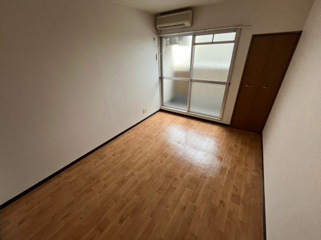 　プレアール寝屋川高柳の居間・リビング