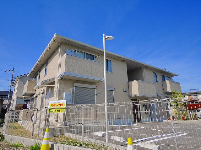 メゾンベア六条の外観