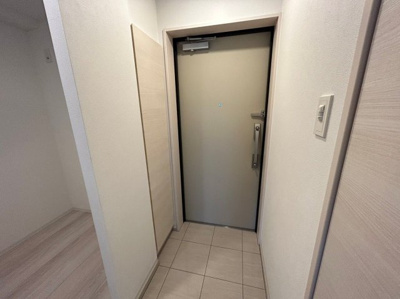 【玄関】 | イールドコート室見藤崎 | 別号室の写真になります。現況優先。