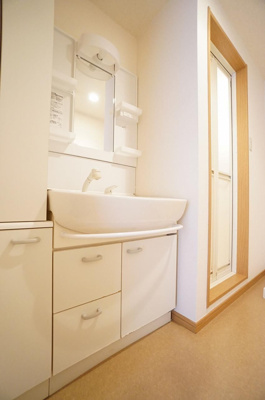 【洗面所】 | 平尾弐番街ビル | 別号室の写真になります。現況優先。