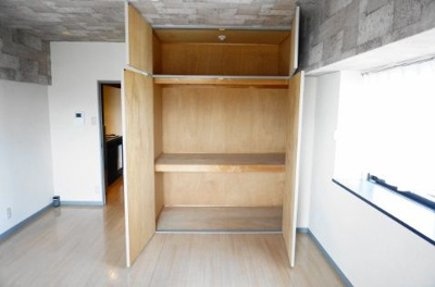 【収納】 | マークス城南 | 別号室の写真になります。現況優先。