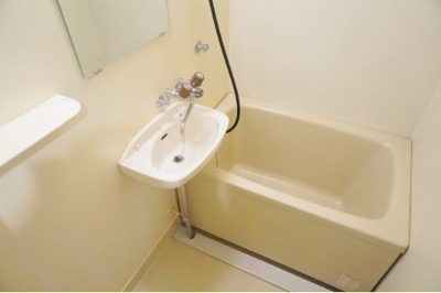 【浴室】 | マークス城南 | 別号室の写真になります。現況優先。