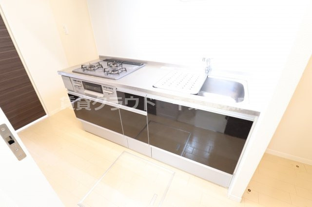 アリュールのキッチン|3口ガスコンロでお料理好きの方にもおすすめです！