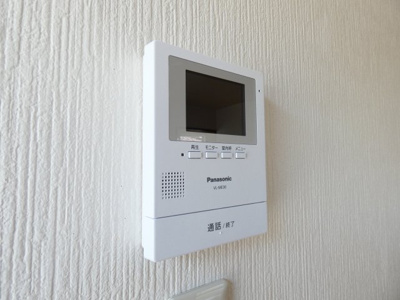 【セキュリティ】 | ベルハイム | 安心のモニター付きインターホン完備。