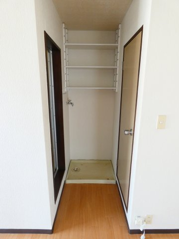 【内装】 | ベルハイム | 洗濯機置き場も付いております。