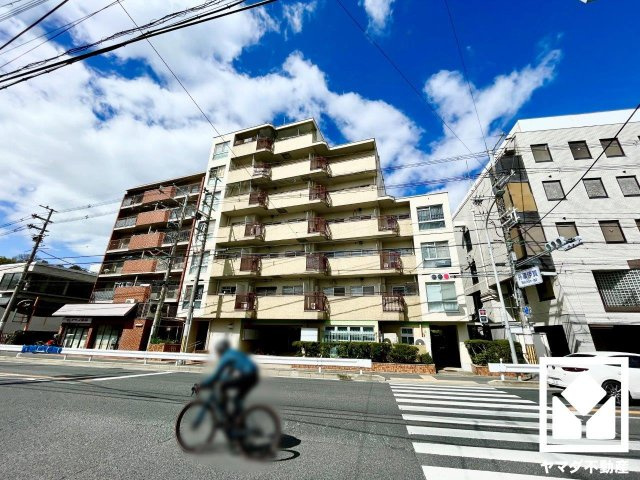 桃山セントラルハイツの外観