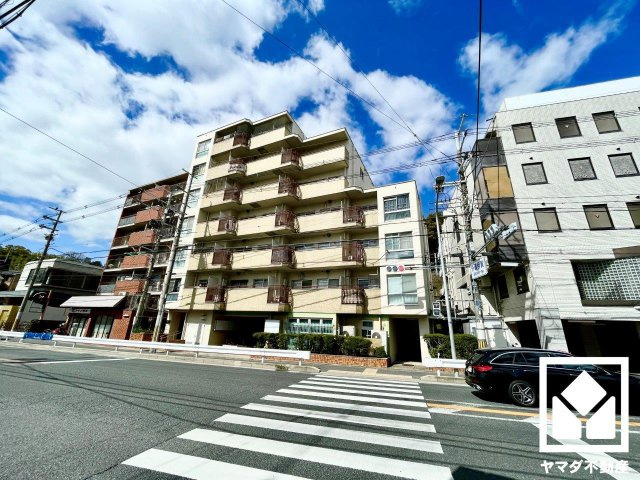 桃山セントラルハイツの外観