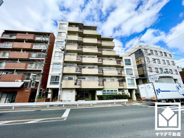 桃山セントラルハイツの外観