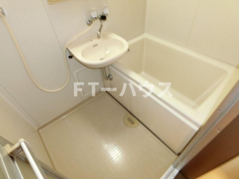 メゾンブランシュの浴室