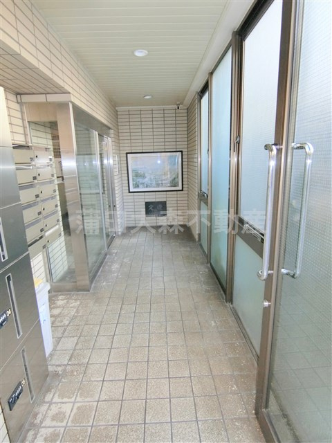 アムス田島のエントランス