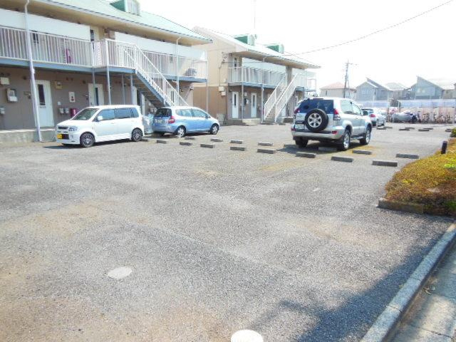 ハーベストＢの駐車場