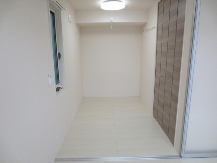 カナル グランデ 十日町の内装|洋室3帖