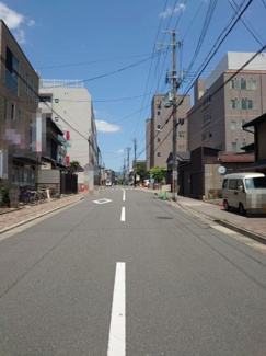 【前面道路含む現地写真】