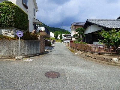 【前面道路含む現地写真】 | 西脇市野村町緑風台　戸建て