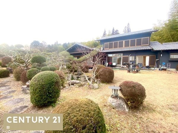 伊賀市蔵縄手の中古一戸建の庭