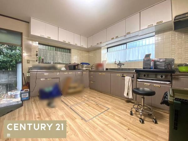 伊賀市蔵縄手の中古一戸建のキッチン
