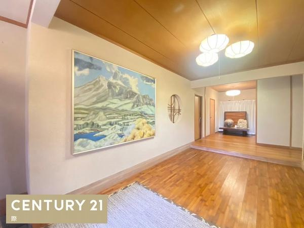 伊賀市蔵縄手の中古一戸建の玄関