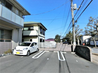 【駐車場】