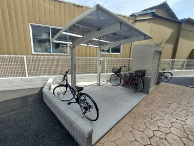 【その他共用部分】 | シャルムB棟 | 駐輪場です