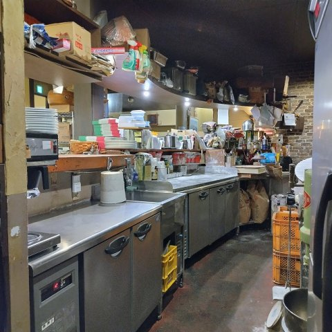 ６２６１９　本巣郡北方町平成住居付き店舗の内装