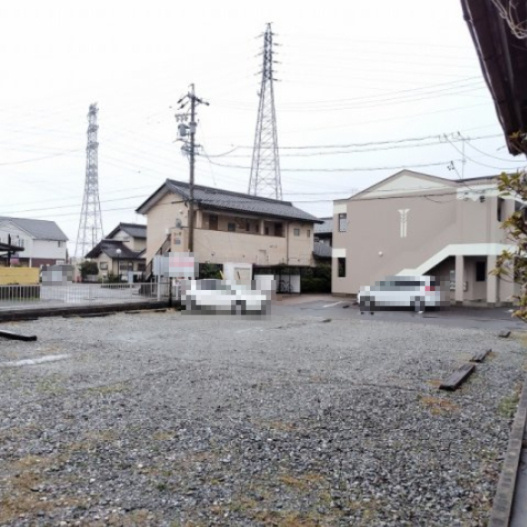 ６２６１９　本巣郡北方町平成住居付き店舗の駐車場