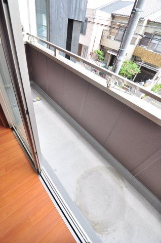 大阪市城東区野江２丁目の賃貸マンションのバルコニー