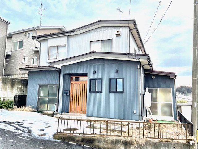 八戸市大字新井田字西平の外観