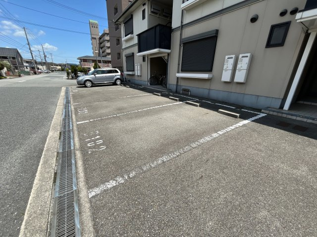 フレグランス城南　Ｂ棟の駐車場