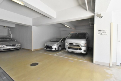 【駐車場】 | ランドハウスチクサステーション