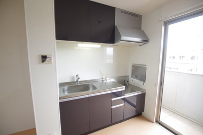 【キッチン】 | ロイヤルテラス