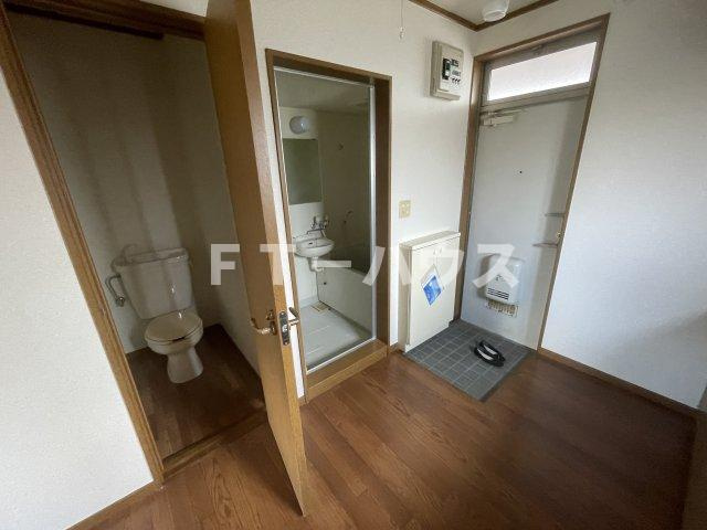 グランデ藤崎の玄関