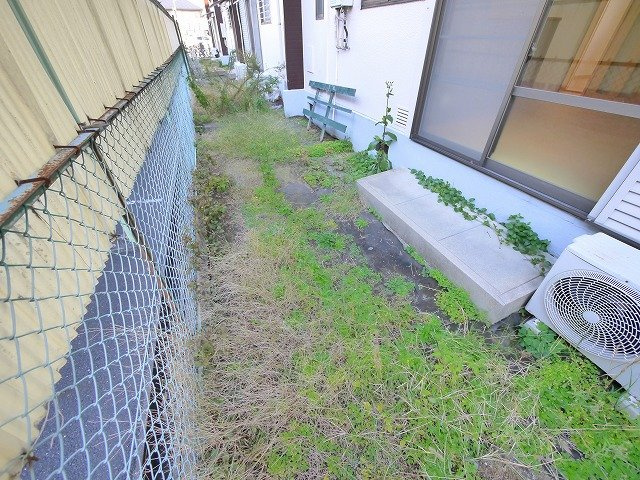 ロイヤルアーバンの庭|お庭でゆったりと過ごせます