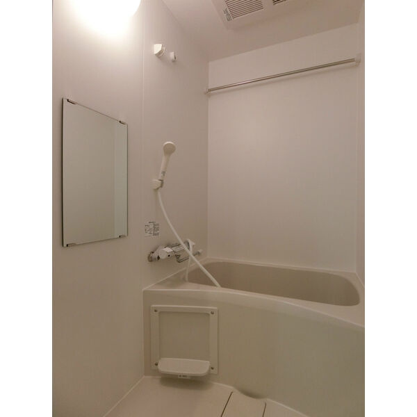 リブリ・Meiwaの浴室