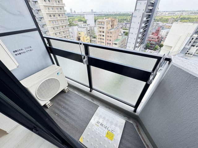 Ｓ－ＲＥＳＩＤＥＮＣＥ松戸のバルコニー