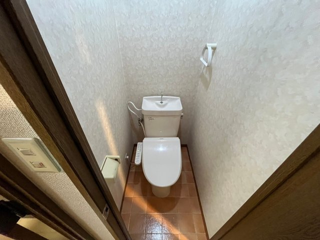 寝屋川市本町のアパートのトイレ