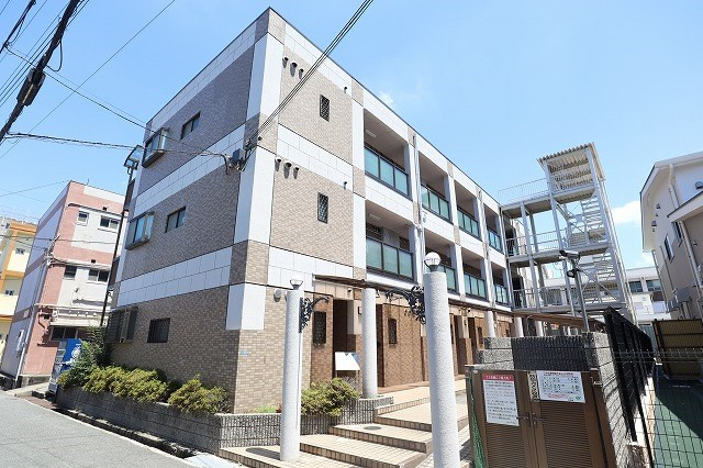 寝屋川市本町のアパート