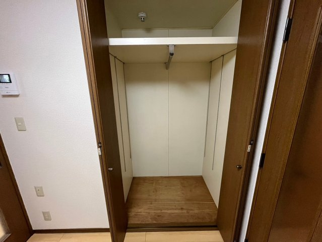 寝屋川市本町のアパートの収納
