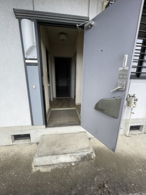 【玄関】 | ラレスエノキド | ゆったりとした玄関です