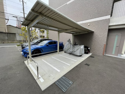 【その他共用部分】 | サムティ上新庄レジデンス | バイク置き場もあります。