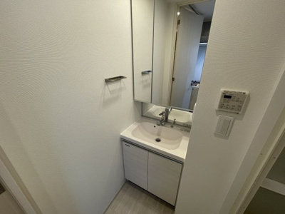 【その他】 | サムティ上新庄レジデンス | 独立洗面台です。