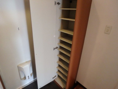 【玄関】 | 彩（ＡＹＡ） | 収納付きの玄関です
